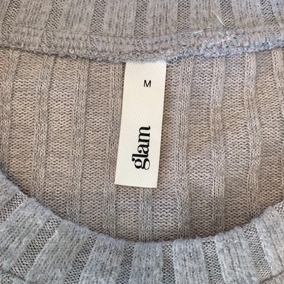 Cropped sweater - Picture 2 of 2